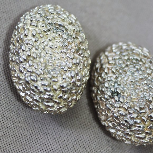 Givenchy Vintage Earrings Clip On with Givenchy Insignia - Picture 3 of 4